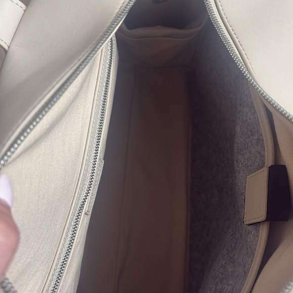 MONOS Metro Duffel Ivory - Picture 5 of 16